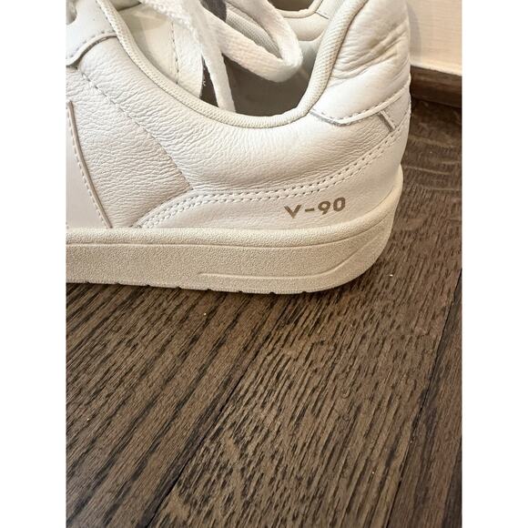 Veja V-90 Sneakers Women's Sz 10 Leather White $190 EUC - Picture 6 of 14